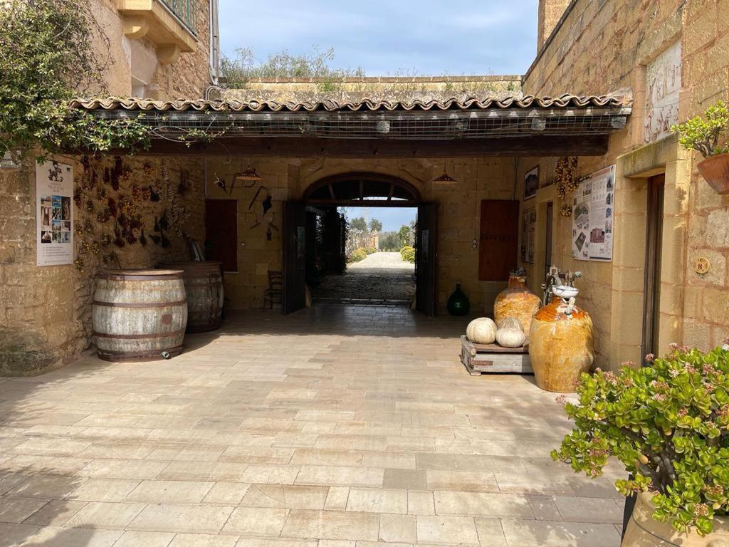 Masseria Sotto Le Stelle Provenzani Casalabate Exterior photo